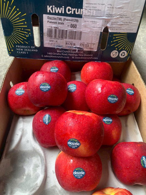 Táo Dazzle Mỹ (1Kg)
